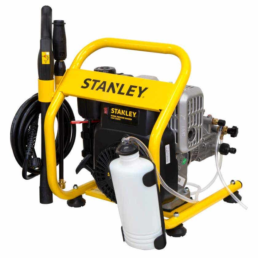 Medium Duty Pressure Washers (1900 - 2799 psi)