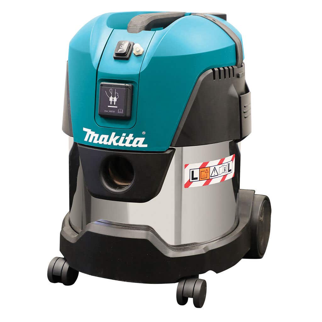 Makita vacuum deals mitre 10