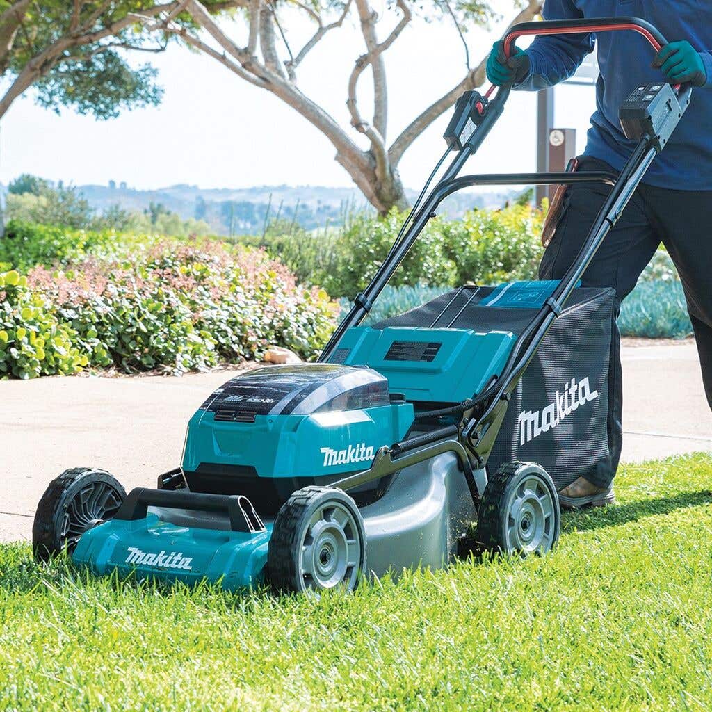 Makita lawn mower mitre 10 top