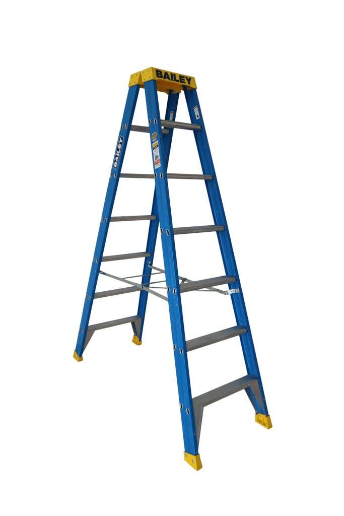 Mitre shop 10 ladders