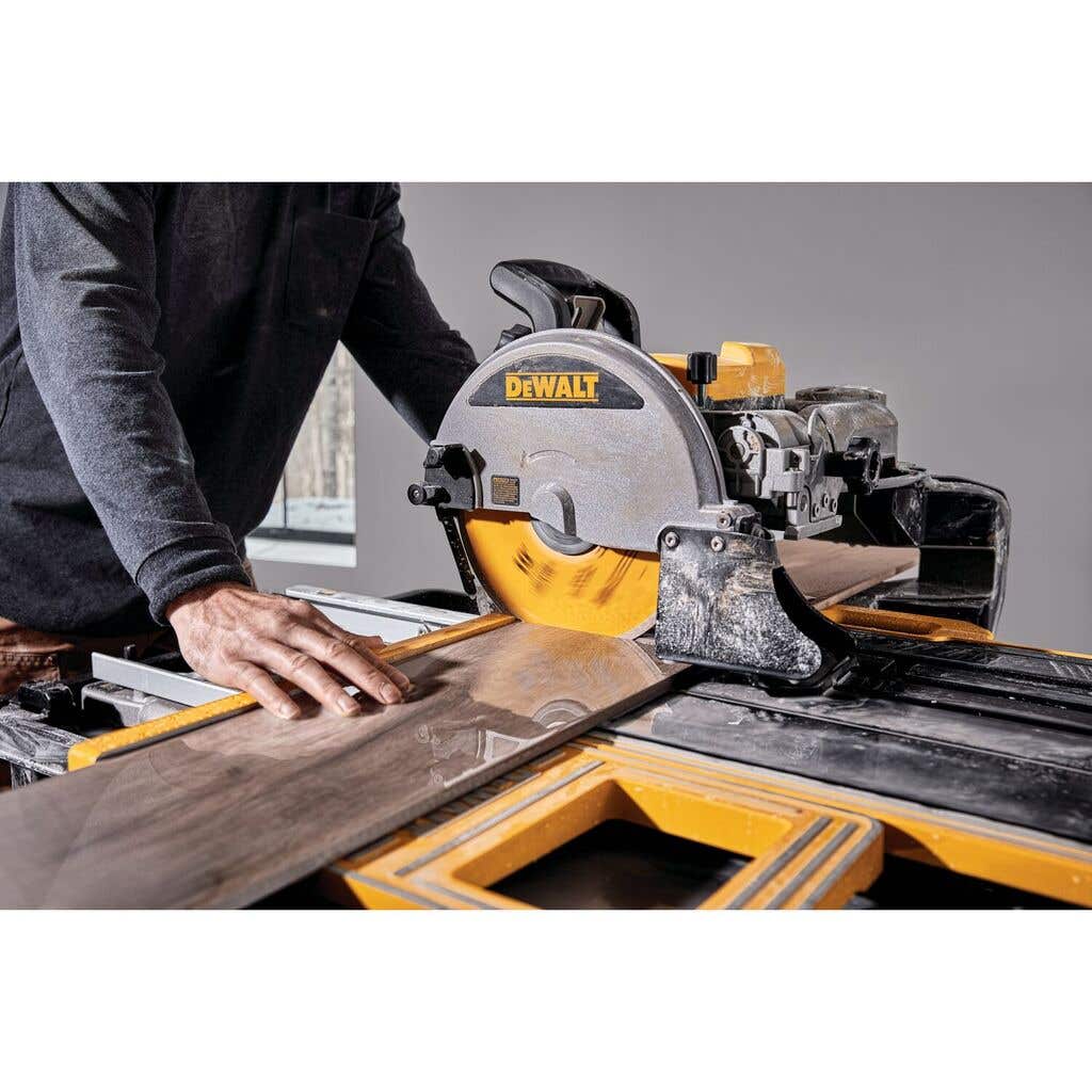 DEWALT 1600W Wet Tile Saw 250mm 10