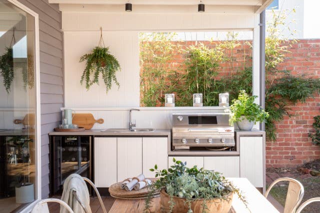 How To Restyle Your Alfresco Dining Area